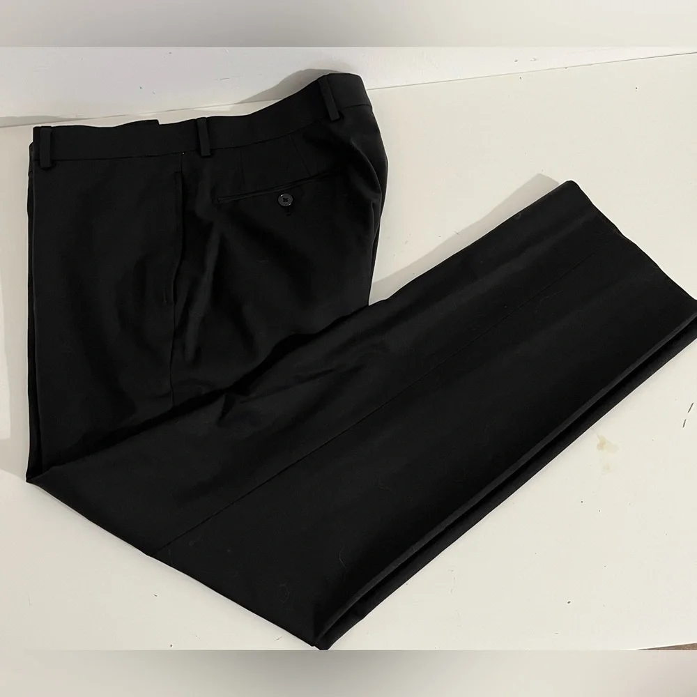 Calvin Klein Tailored Black Wool Dress Pants 34x30 Modern Slim Office Essential